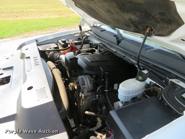 image for item DH1579 2011 Chevrolet Silverado 3500HD utility bed pickup truck