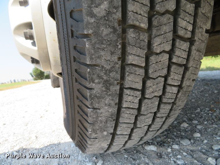 image for item DH1579 2011 Chevrolet Silverado 3500HD utility bed pickup truck