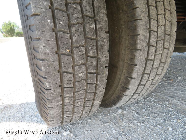 image for item DH1579 2011 Chevrolet Silverado 3500HD utility bed pickup truck