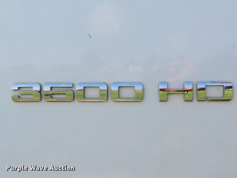 image for item DH1579 2011 Chevrolet Silverado 3500HD utility bed pickup truck