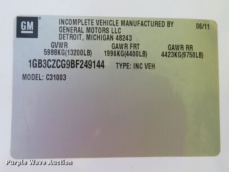 image for item DH1579 2011 Chevrolet Silverado 3500HD utility bed pickup truck