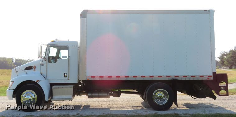 image for item DH1582 2012 Kenworth T270 box truck