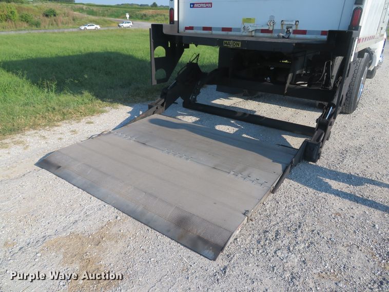 image for item DH1582 2012 Kenworth T270 box truck