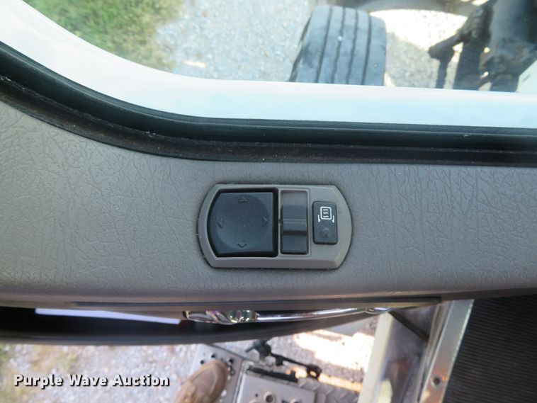 image for item DH1582 2012 Kenworth T270 box truck