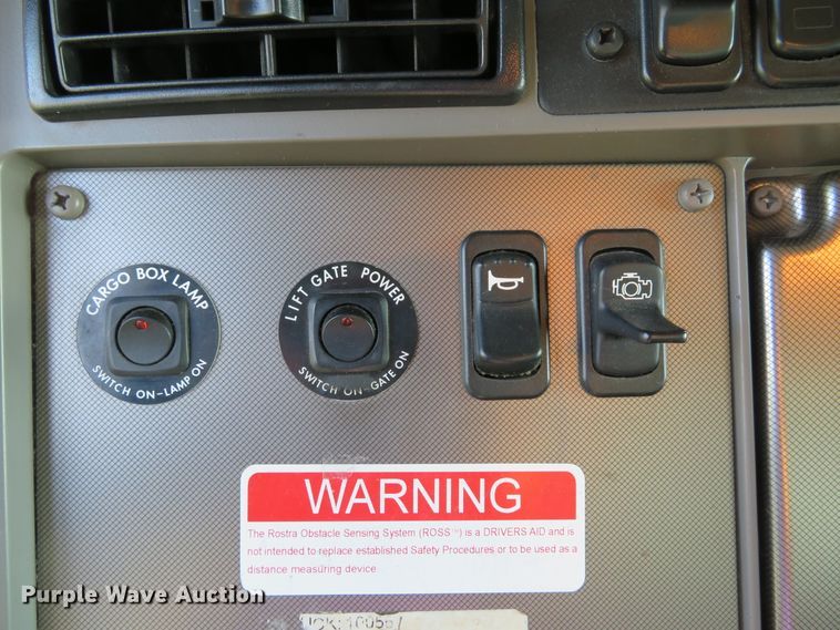 image for item DH1582 2012 Kenworth T270 box truck