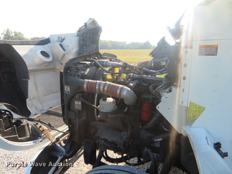 image for item DH1582 2012 Kenworth T270 box truck