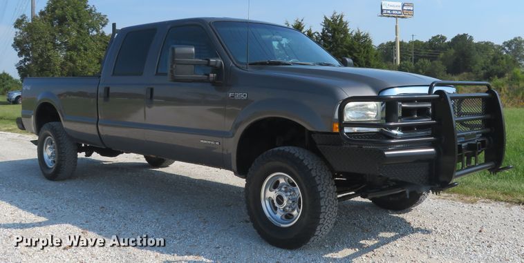 image for item DH1584 2002 Ford F350 Super Duty Lariat Crew Cab pickup truck