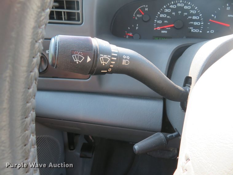 image for item DH1584 2002 Ford F350 Super Duty Lariat Crew Cab pickup truck