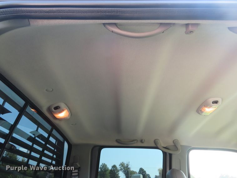 image for item DH1584 2002 Ford F350 Super Duty Lariat Crew Cab pickup truck