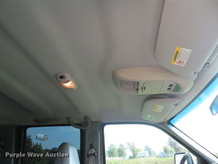 image for item DH1584 2002 Ford F350 Super Duty Lariat Crew Cab pickup truck