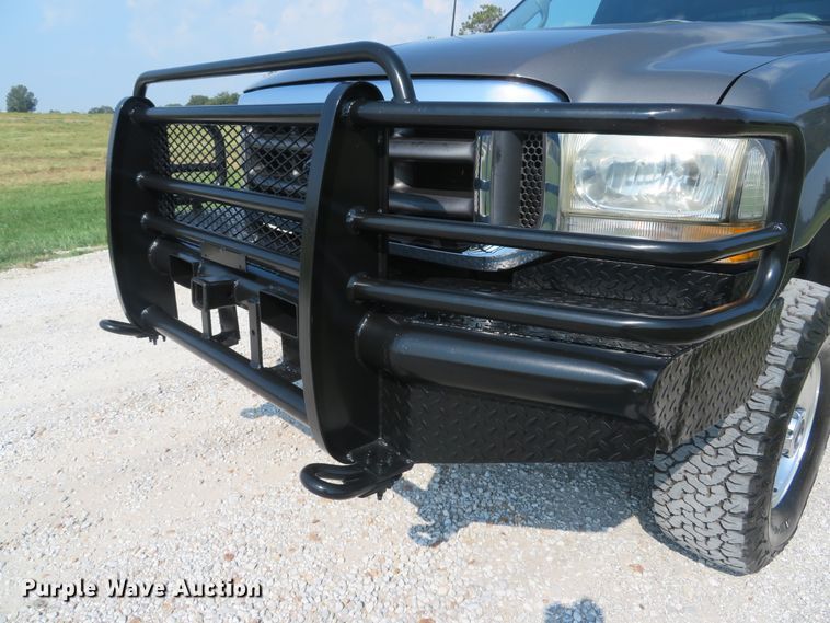 image for item DH1584 2002 Ford F350 Super Duty Lariat Crew Cab pickup truck