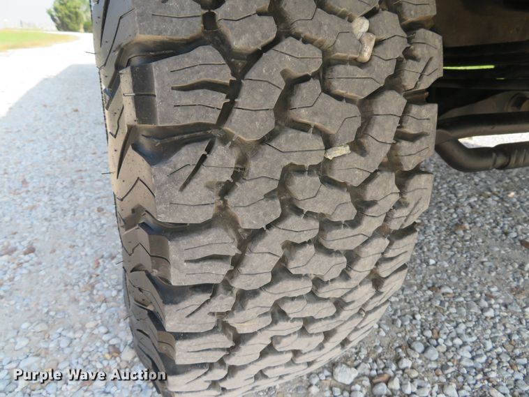 image for item DH1584 2002 Ford F350 Super Duty Lariat Crew Cab pickup truck