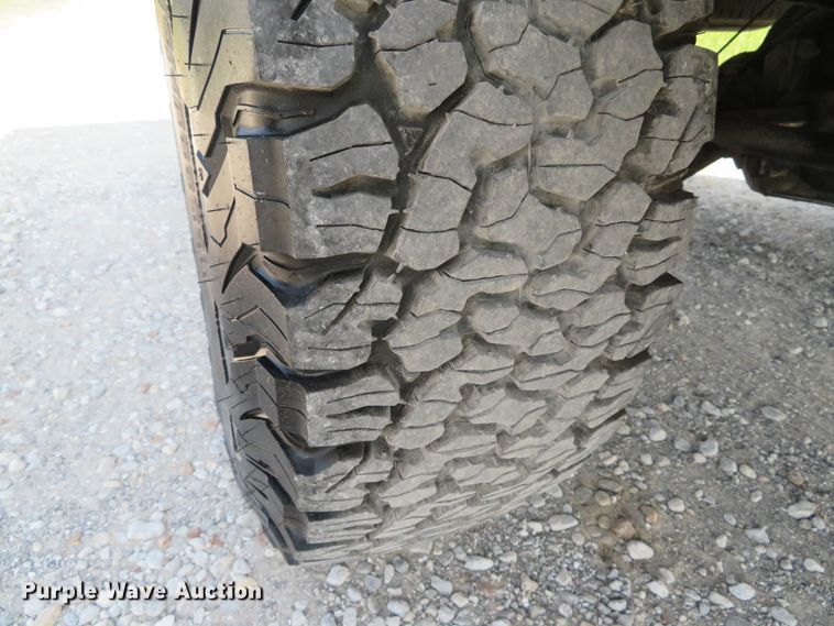 image for item DH1584 2002 Ford F350 Super Duty Lariat Crew Cab pickup truck