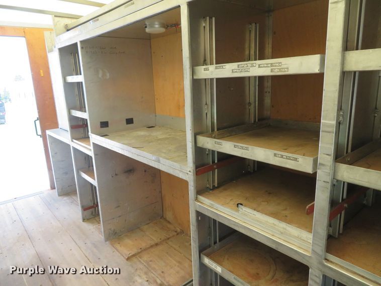 image for item DH1586 2002 Chevrolet Express G3500 box truck