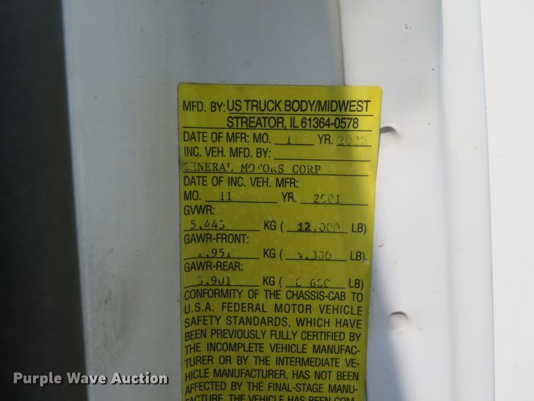 image for item DH1586 2002 Chevrolet Express G3500 box truck