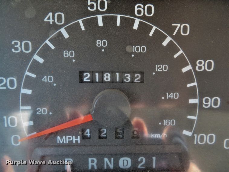 image for item DH1588 1999 Ford F550 Super Duty Crew Cab flatbed truck