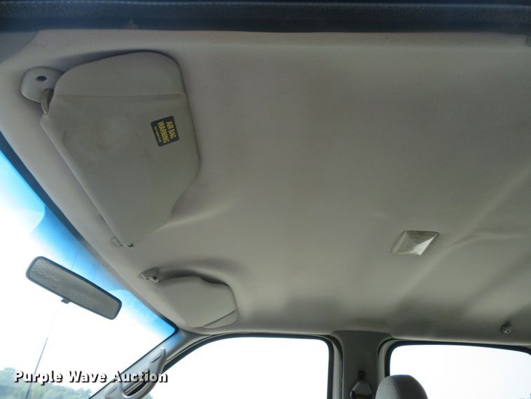 image for item DH1588 1999 Ford F550 Super Duty Crew Cab flatbed truck