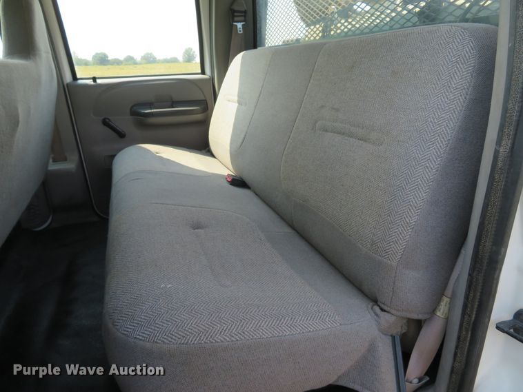 image for item DH1588 1999 Ford F550 Super Duty Crew Cab flatbed truck