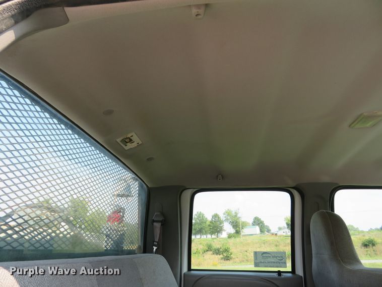 image for item DH1588 1999 Ford F550 Super Duty Crew Cab flatbed truck