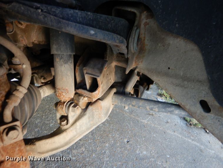 image for item DH2058 2009 GMC Sierra 3500HD flatbed pickup truck