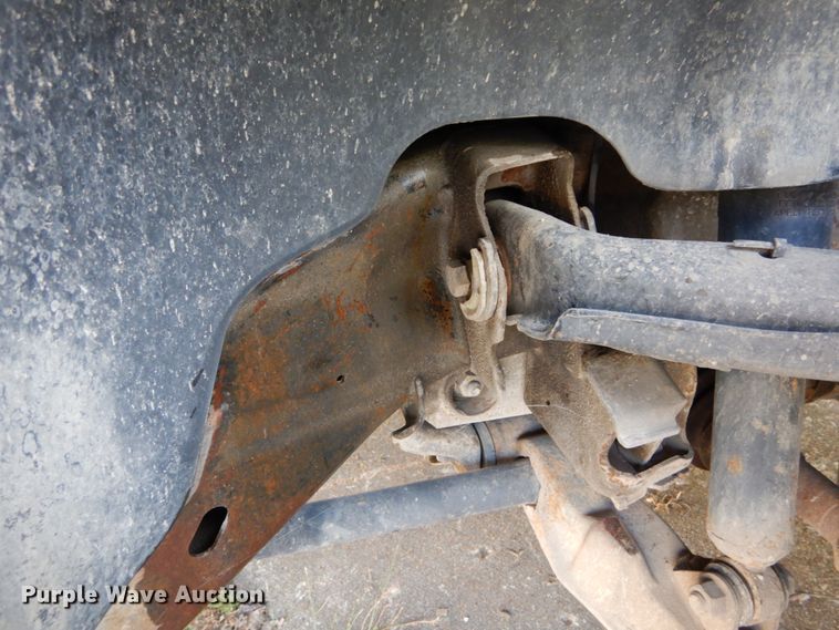 image for item DH2058 2009 GMC Sierra 3500HD flatbed pickup truck