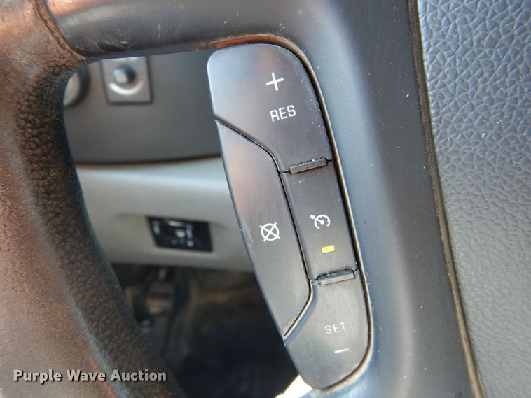 image for item DH2063 2012 GMC Sierra 3500HD flatbed pickup truck