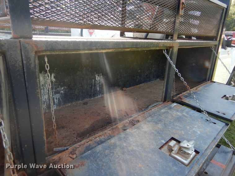 image for item DH2063 2012 GMC Sierra 3500HD flatbed pickup truck