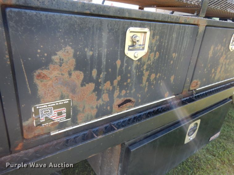 image for item DH2063 2012 GMC Sierra 3500HD flatbed pickup truck