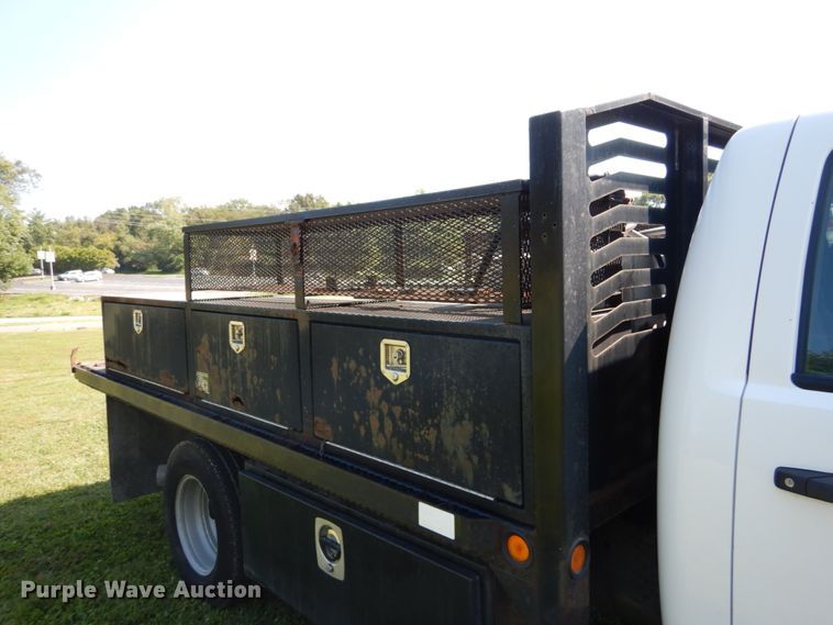 image for item DH2063 2012 GMC Sierra 3500HD flatbed pickup truck