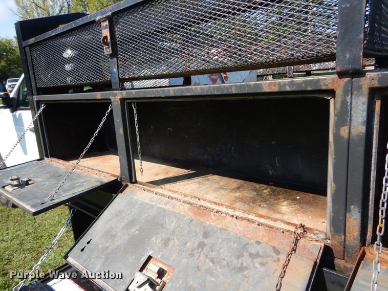 image for item DH2063 2012 GMC Sierra 3500HD flatbed pickup truck