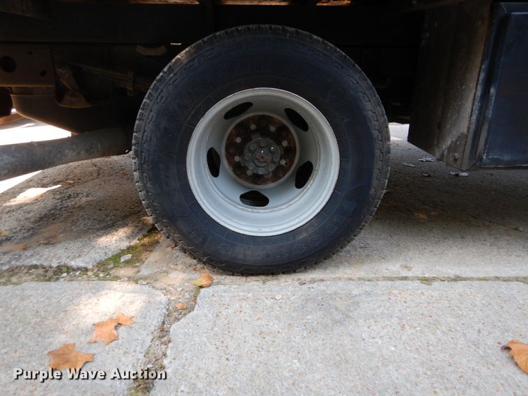 image for item DH2063 2012 GMC Sierra 3500HD flatbed pickup truck