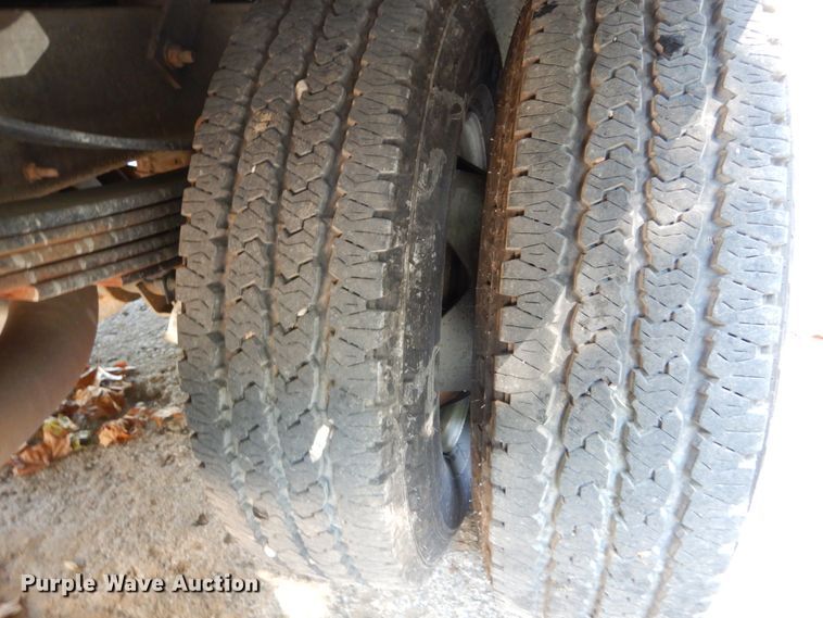 image for item DH2063 2012 GMC Sierra 3500HD flatbed pickup truck