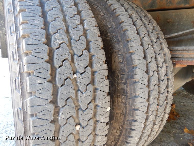 image for item DH2063 2012 GMC Sierra 3500HD flatbed pickup truck