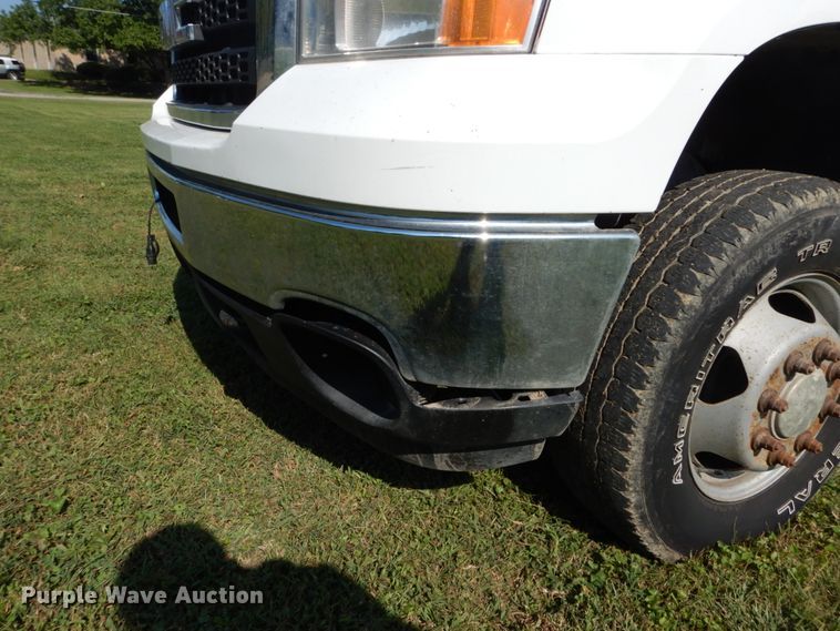 image for item DH2064 2012 GMC Sierra 3500HD flatbed pickup truck