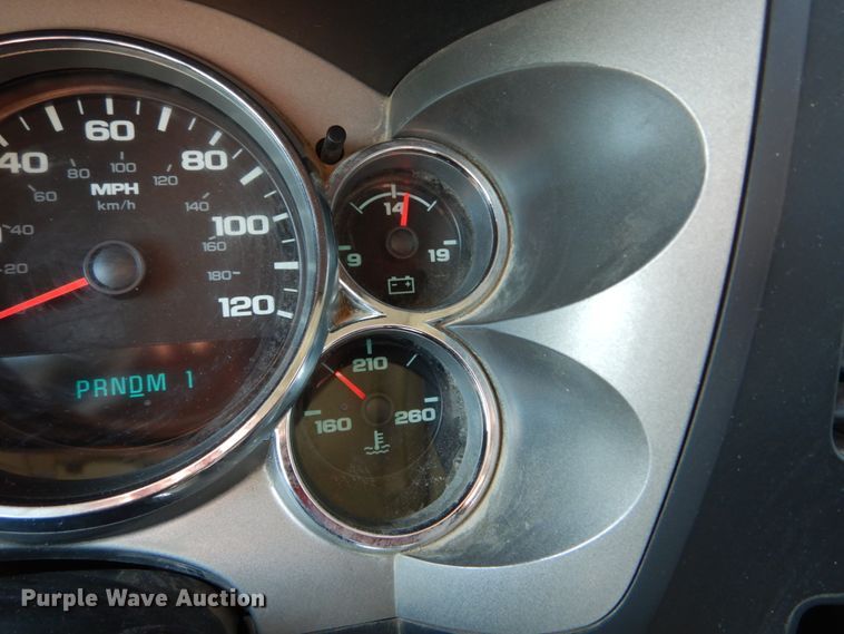 image for item DH2064 2012 GMC Sierra 3500HD flatbed pickup truck