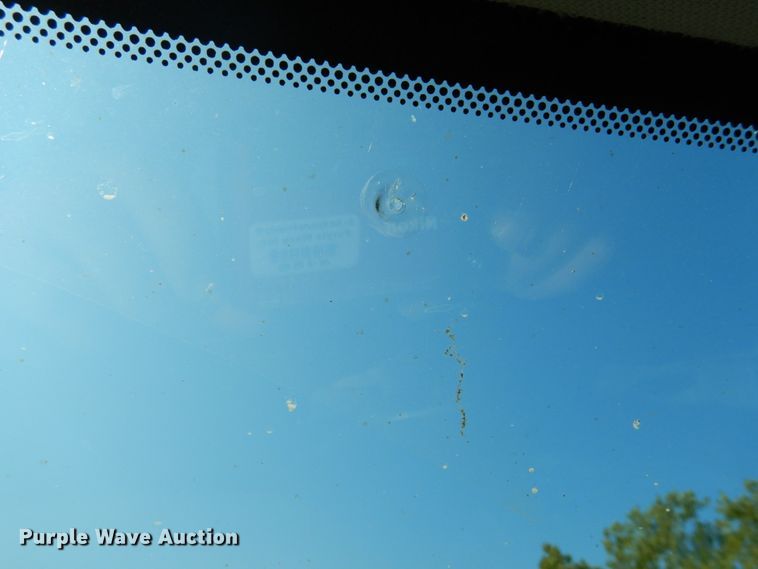 image for item DH2064 2012 GMC Sierra 3500HD flatbed pickup truck