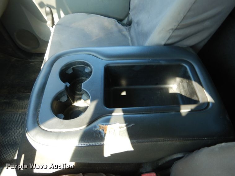 image for item DH2064 2012 GMC Sierra 3500HD flatbed pickup truck