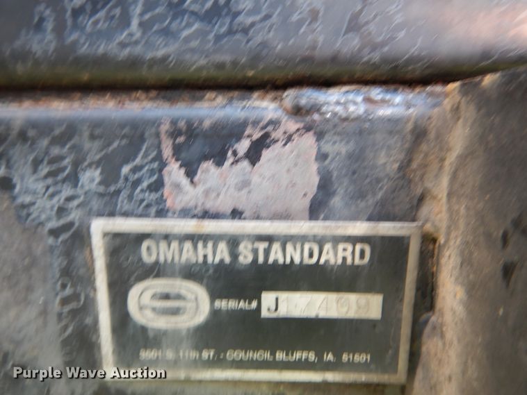 image for item DH2064 2012 GMC Sierra 3500HD flatbed pickup truck