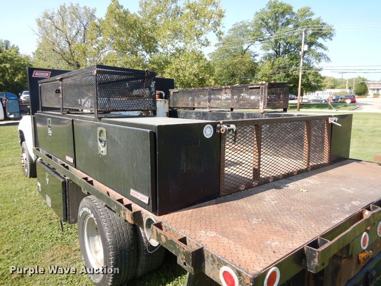 image for item DH2064 2012 GMC Sierra 3500HD flatbed pickup truck