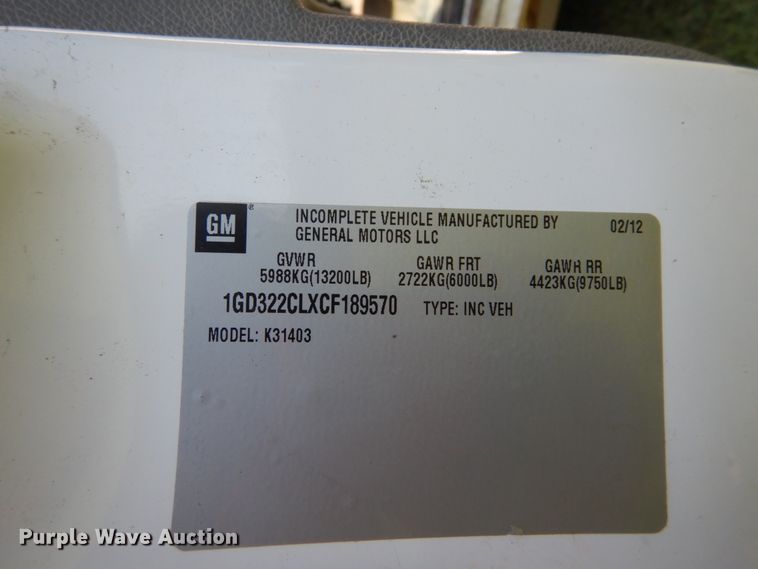 image for item DH2064 2012 GMC Sierra 3500HD flatbed pickup truck