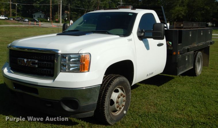 image for item DH2065 2012 GMC Sierra 3500HD flatbed pickup truck