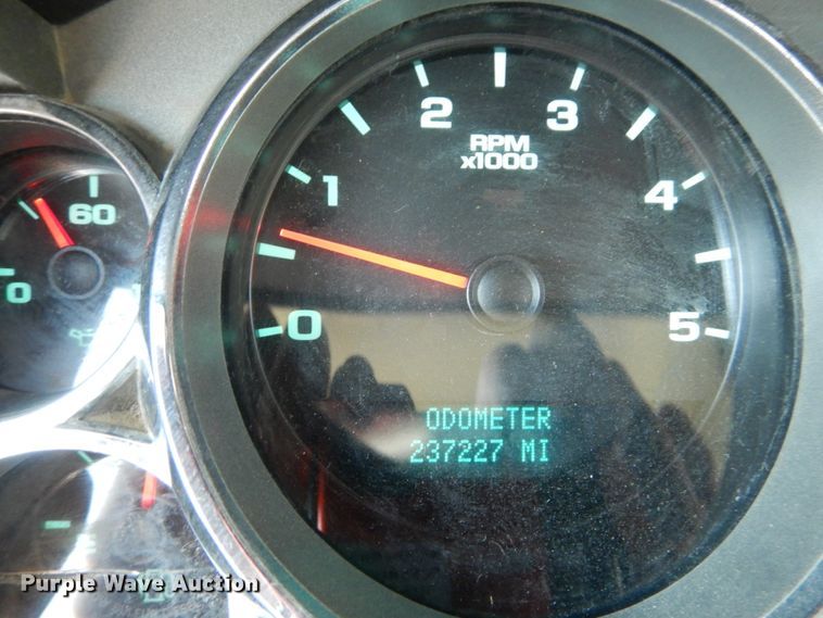 image for item DH2065 2012 GMC Sierra 3500HD flatbed pickup truck