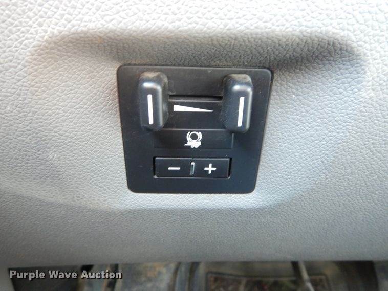 image for item DH2065 2012 GMC Sierra 3500HD flatbed pickup truck