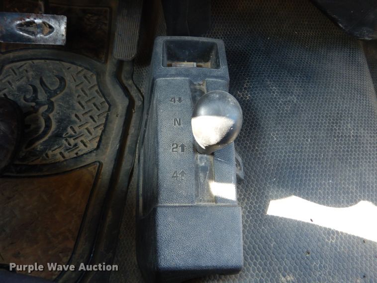 image for item DH2065 2012 GMC Sierra 3500HD flatbed pickup truck