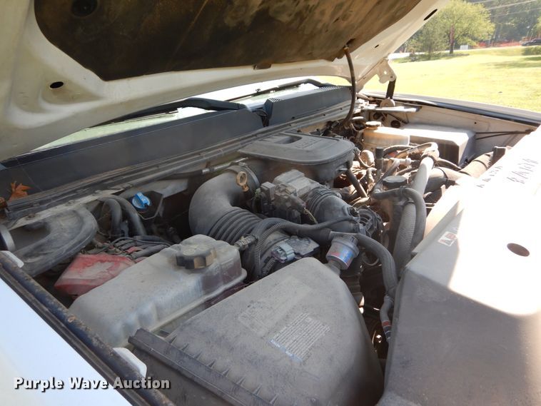 image for item DH2065 2012 GMC Sierra 3500HD flatbed pickup truck