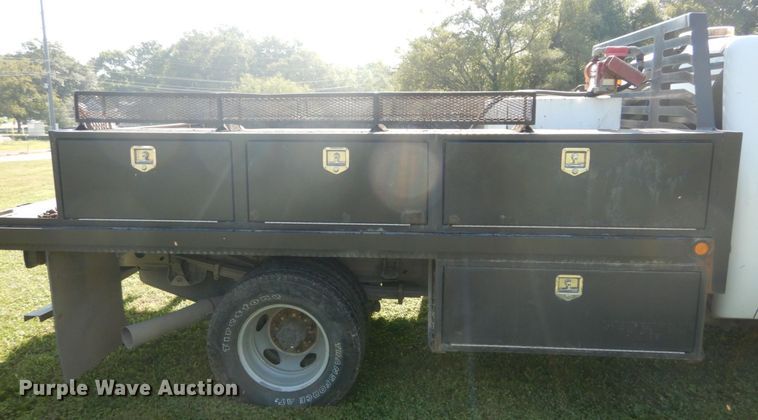 image for item DH2065 2012 GMC Sierra 3500HD flatbed pickup truck