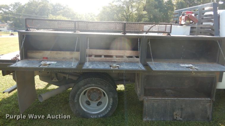 image for item DH2065 2012 GMC Sierra 3500HD flatbed pickup truck