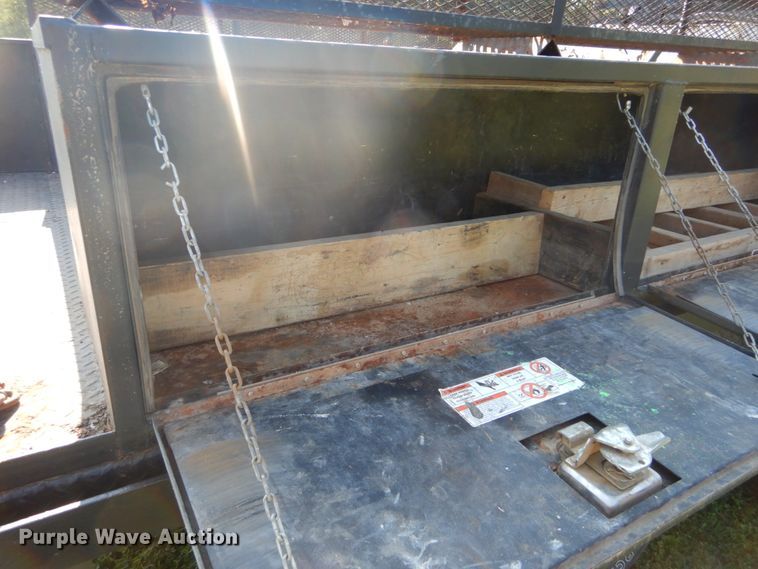 image for item DH2065 2012 GMC Sierra 3500HD flatbed pickup truck