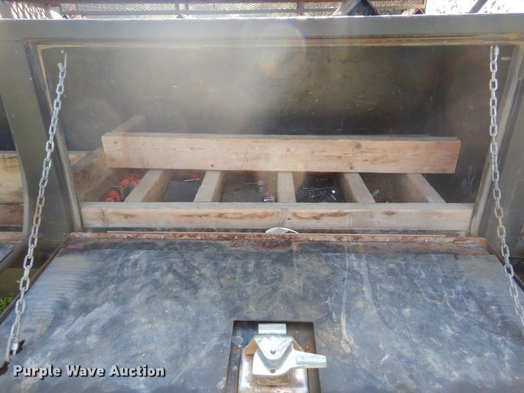 image for item DH2065 2012 GMC Sierra 3500HD flatbed pickup truck