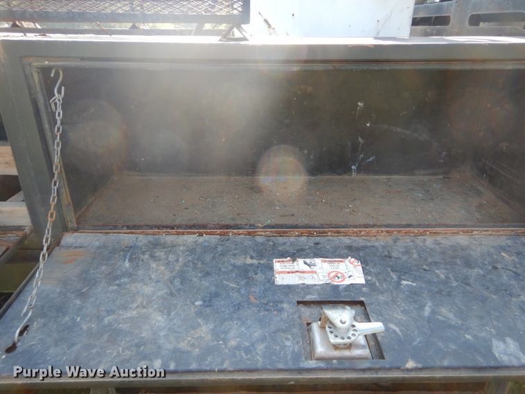 image for item DH2065 2012 GMC Sierra 3500HD flatbed pickup truck